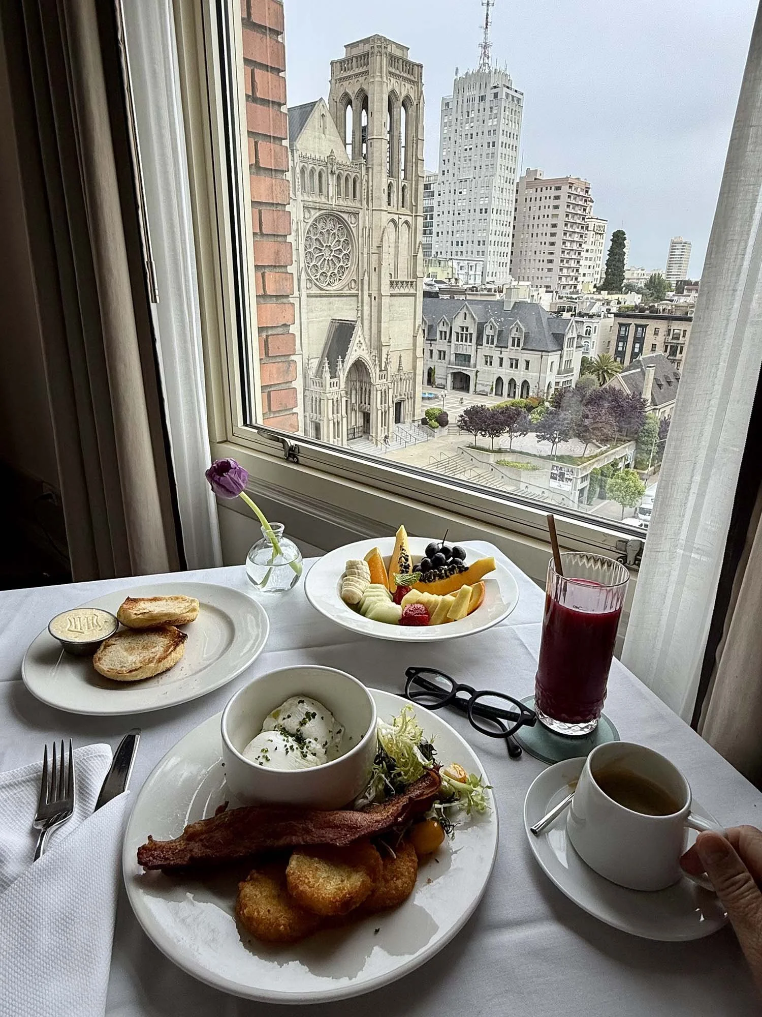 1-Food-Huntington-Hotel.jpg