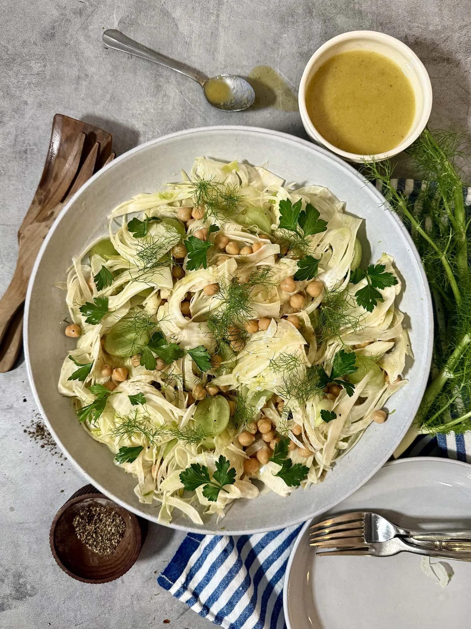 fennel salad with chickpeas and grape