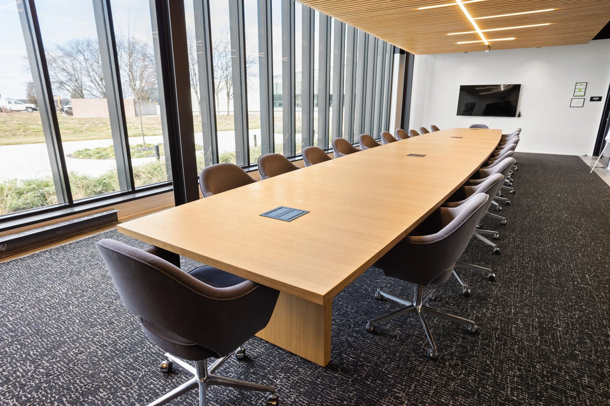 6-web-or-mls-4475 Central Ave-6.jpg