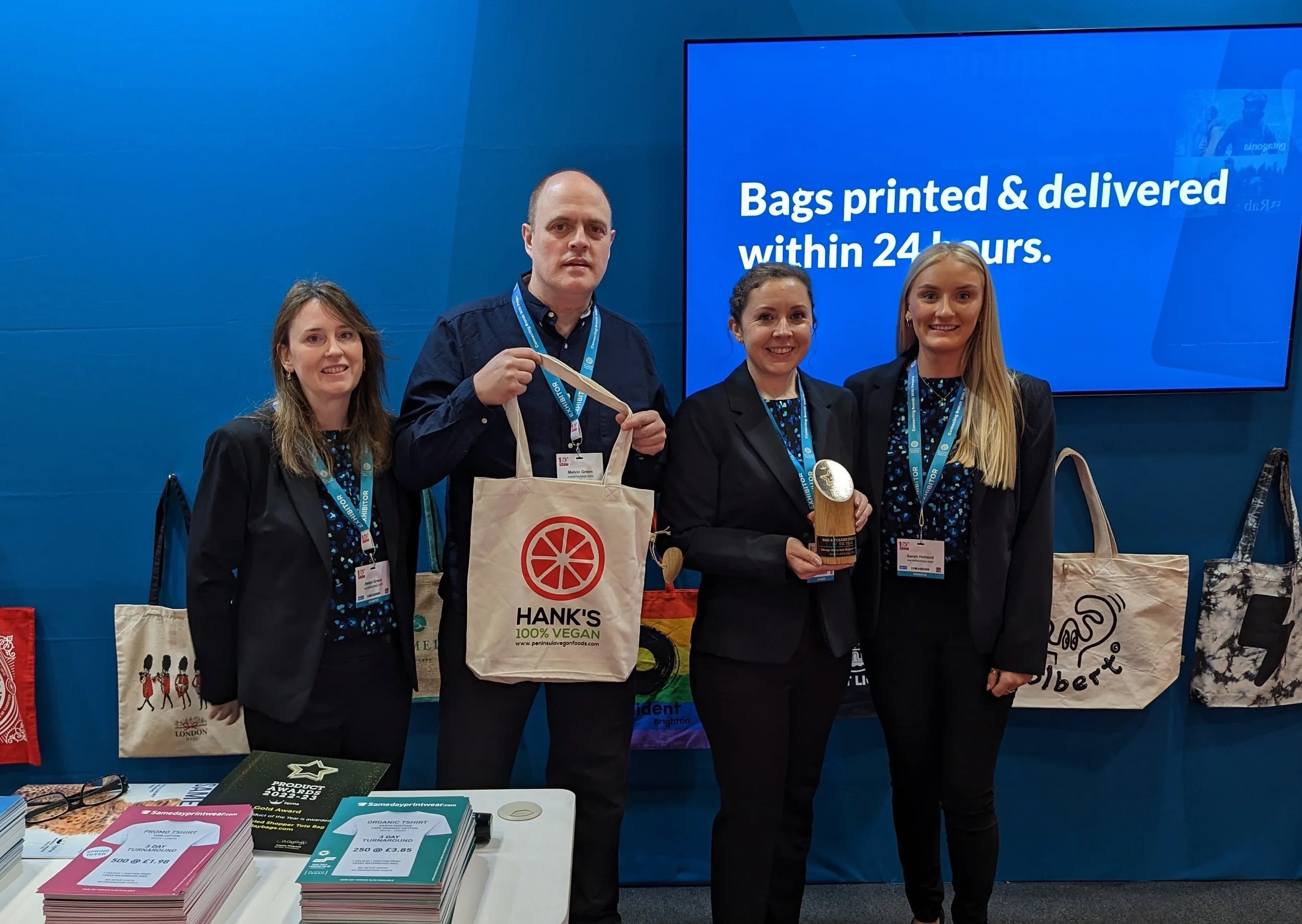 Salvage shopper wins gold award