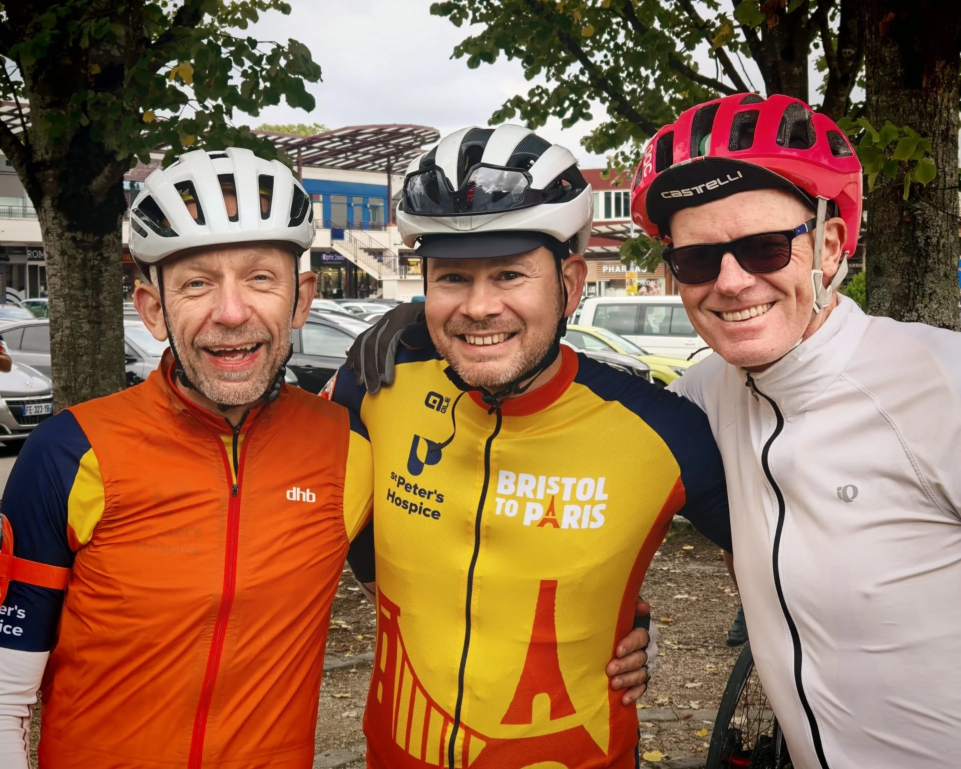 Bristol cyclists say au revoir to Paris after charity challenge