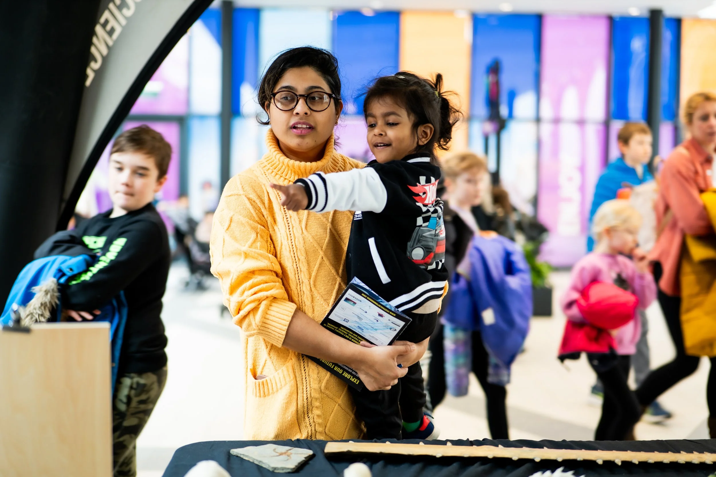 Designer Outlet Swindon sparks curiosity with free family fun this February half term