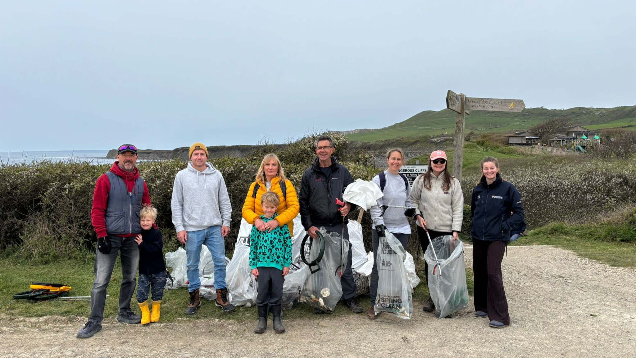 Communities unite for a record-breaking Great Dorset Beach Clean