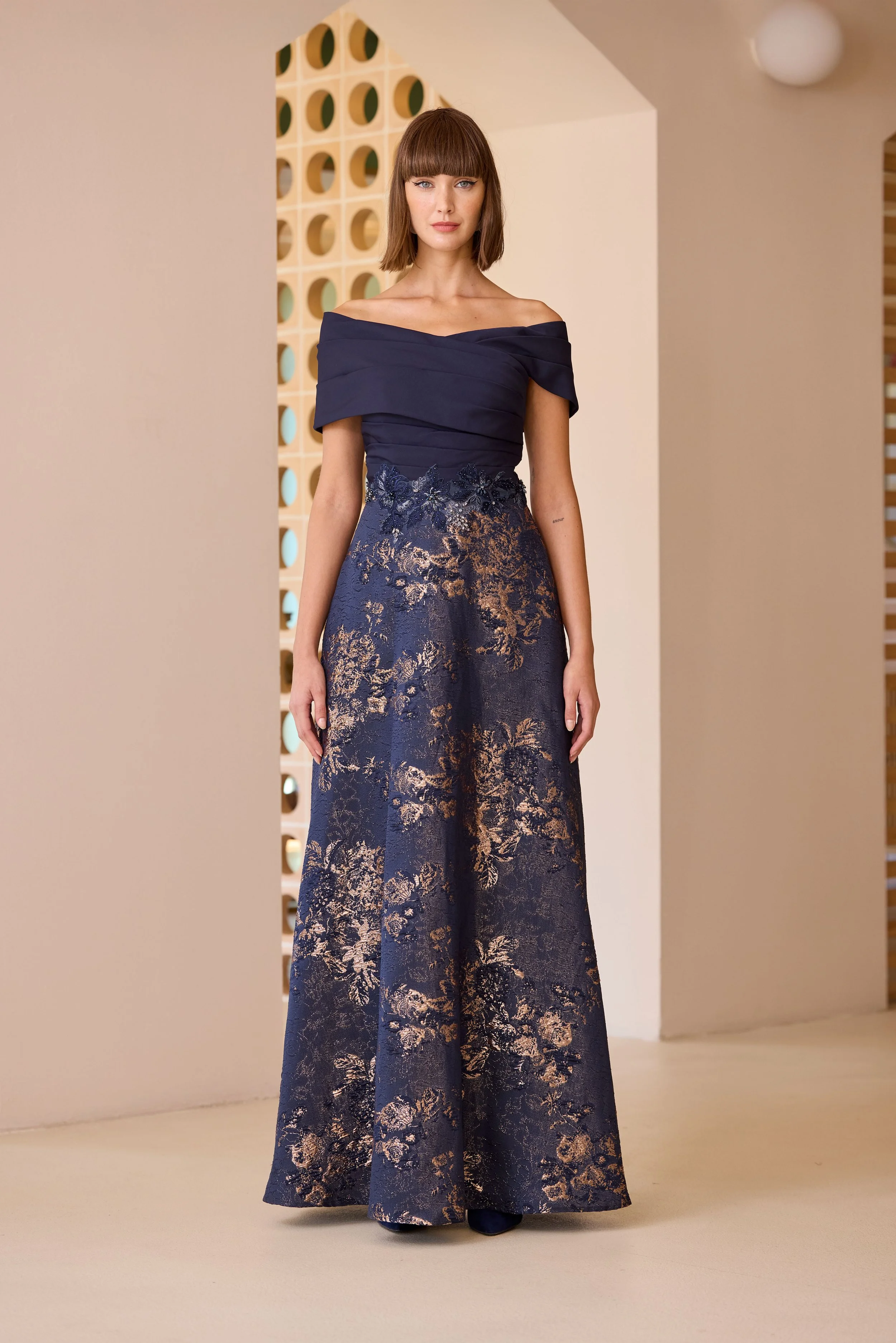 Vestido brocado Carla Ruiz