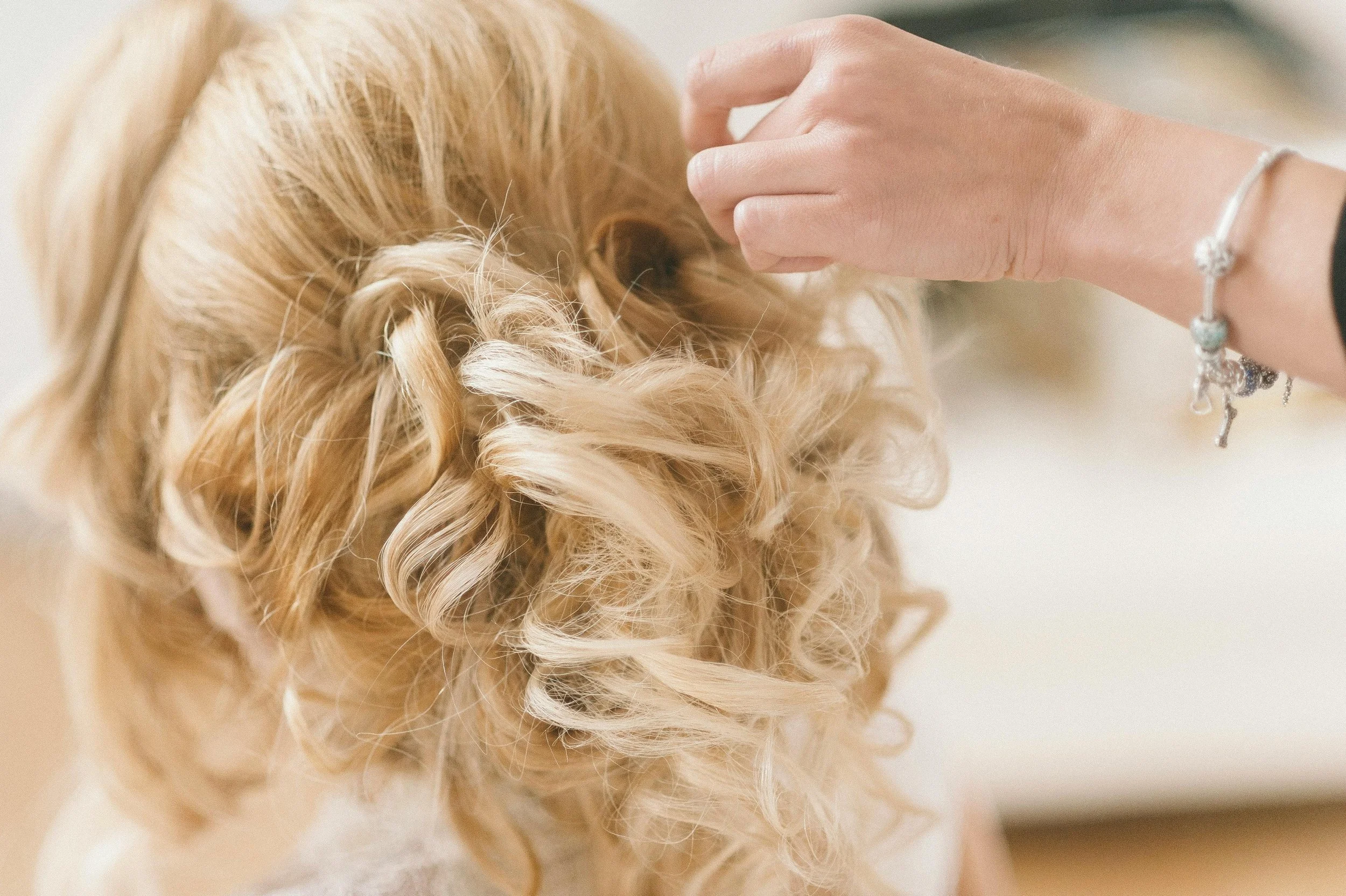 Lived-In Blonde Hair Guide: Everything You Need to Know Before Your Salon Visit