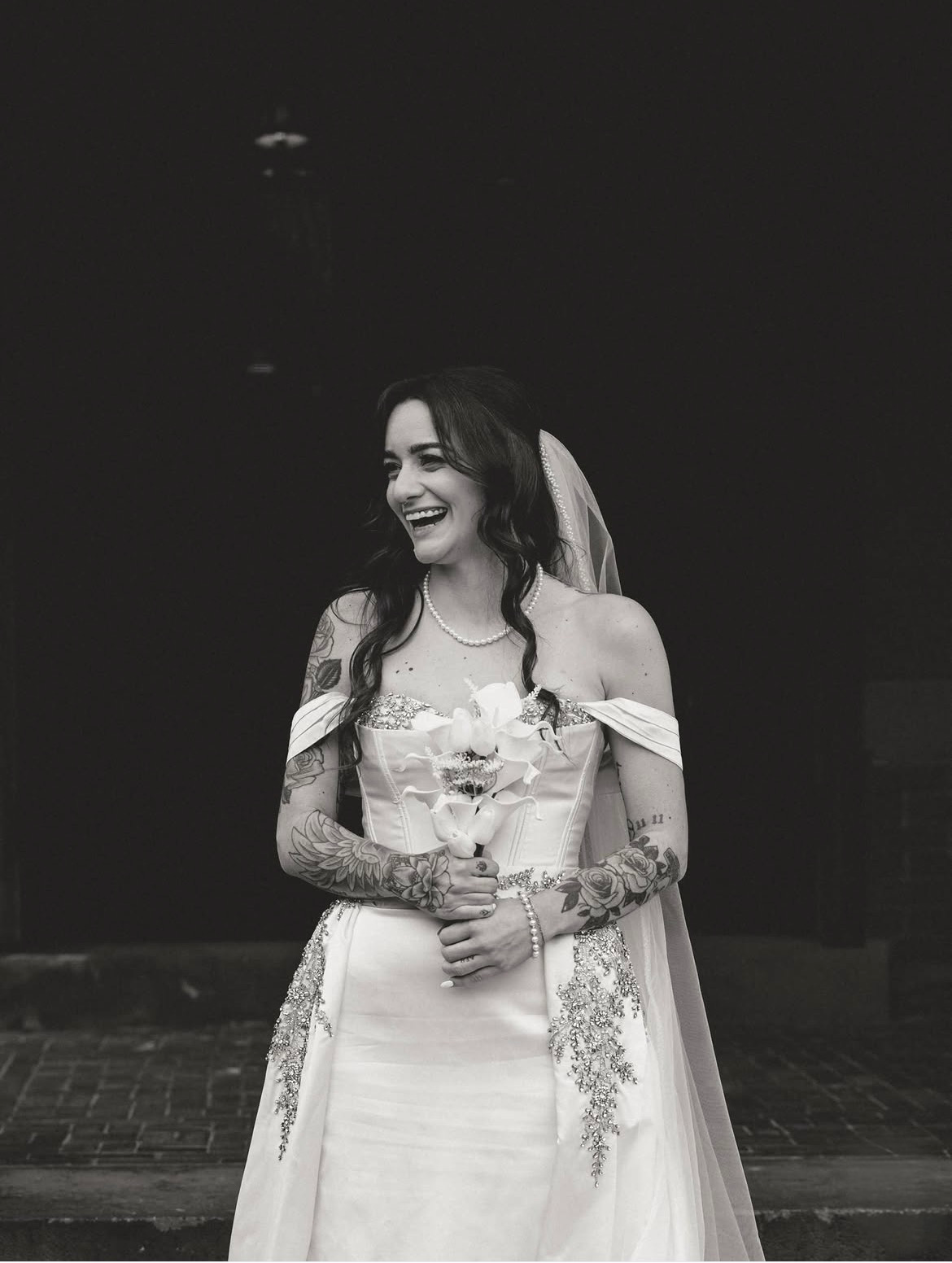 Teal Studio Bridal Services – Bride with Bouquet and Veil