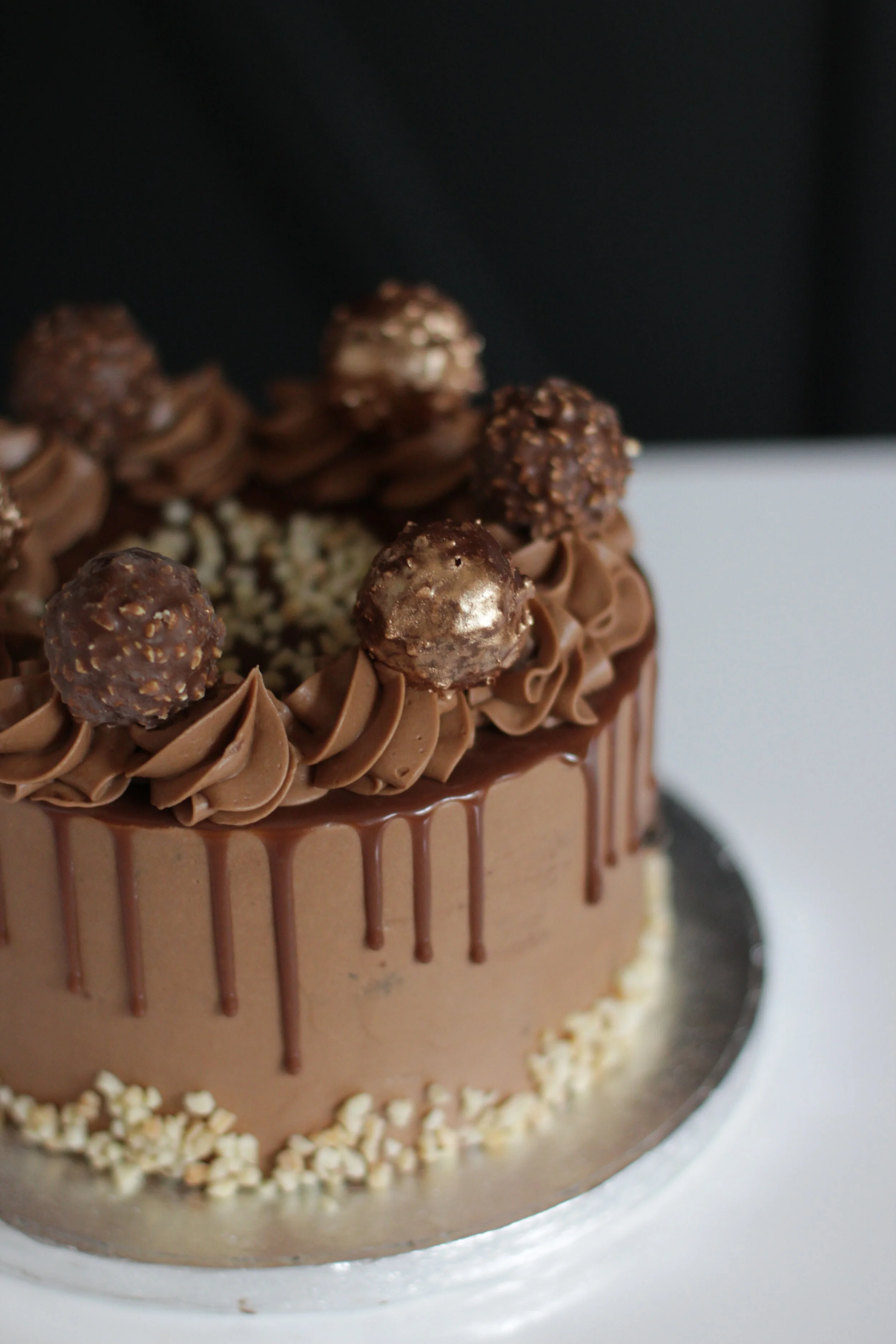 Birthday Cakes  (Roche)