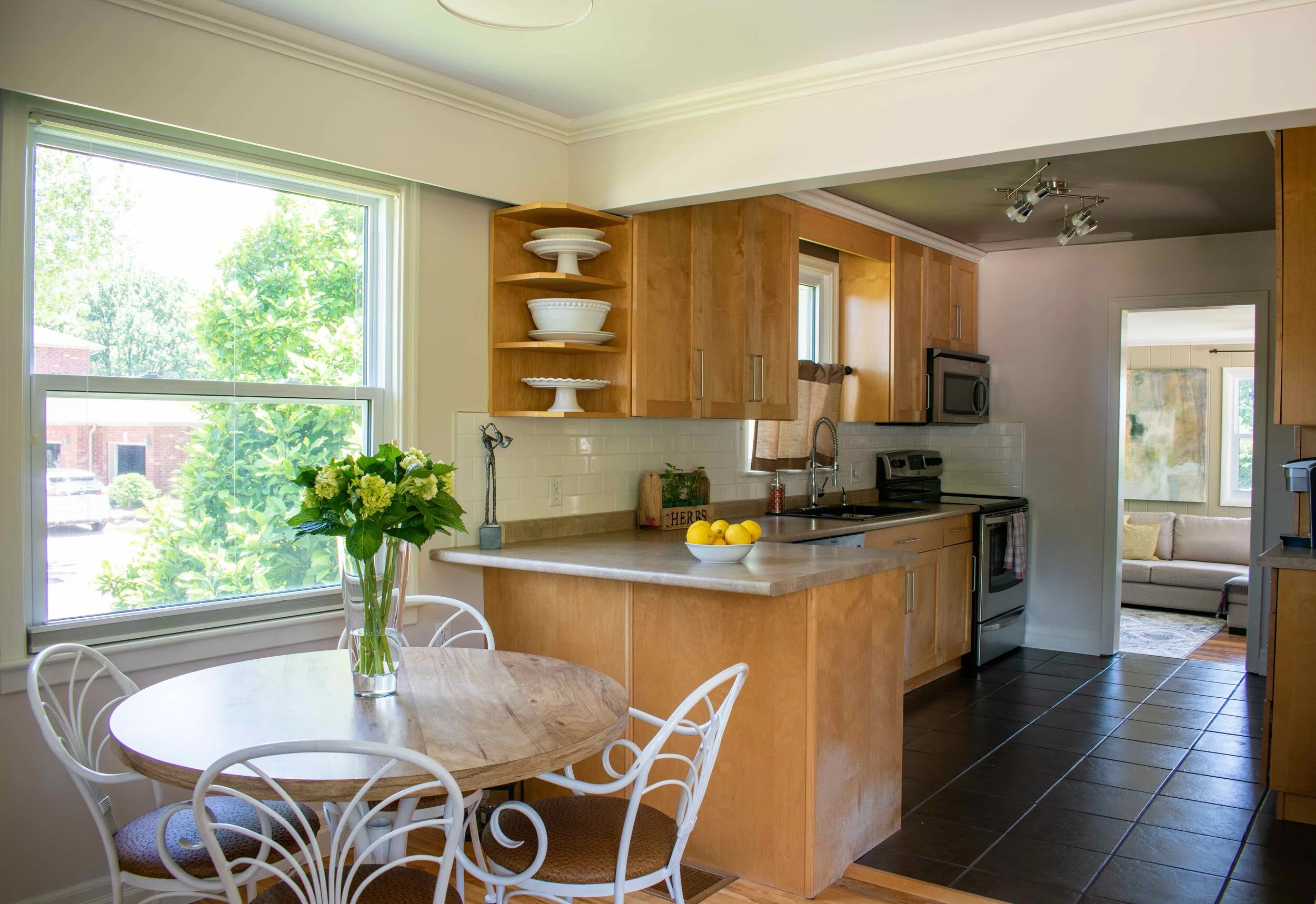 Kitchen 1.jpg