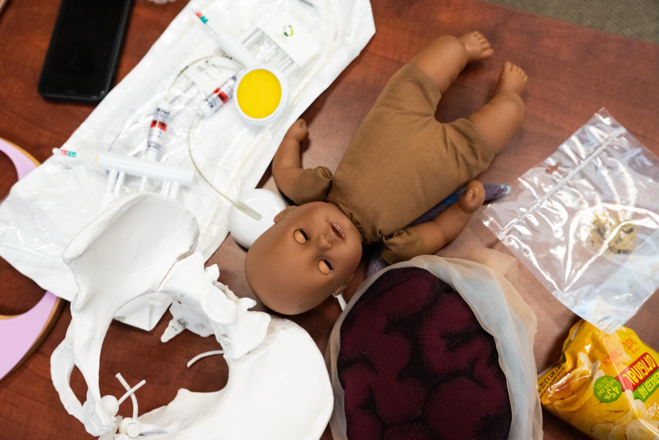 We are seeking opportunities for doulas in training to gain practical learning experience through birth shadowing.

If you are an expectant family interested in supporting the next generation of doulas, or a provider who works with birthing families 