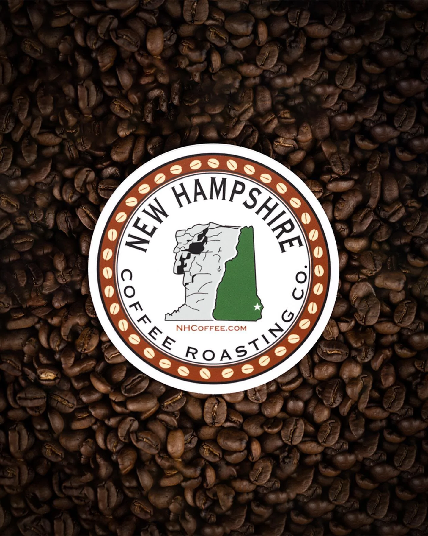 Ain&rsquo;t no coffee like New Hampshire coffee ☕️ thanks to @nhcoffee for letting me hang out in the factory for a while... best smelling shoot yet!
.
.
.
.
.
#seacoastnh #dovernh #portsmouth #portsmouthnh #newhampshire #onlyinnewhampshire #visitpor