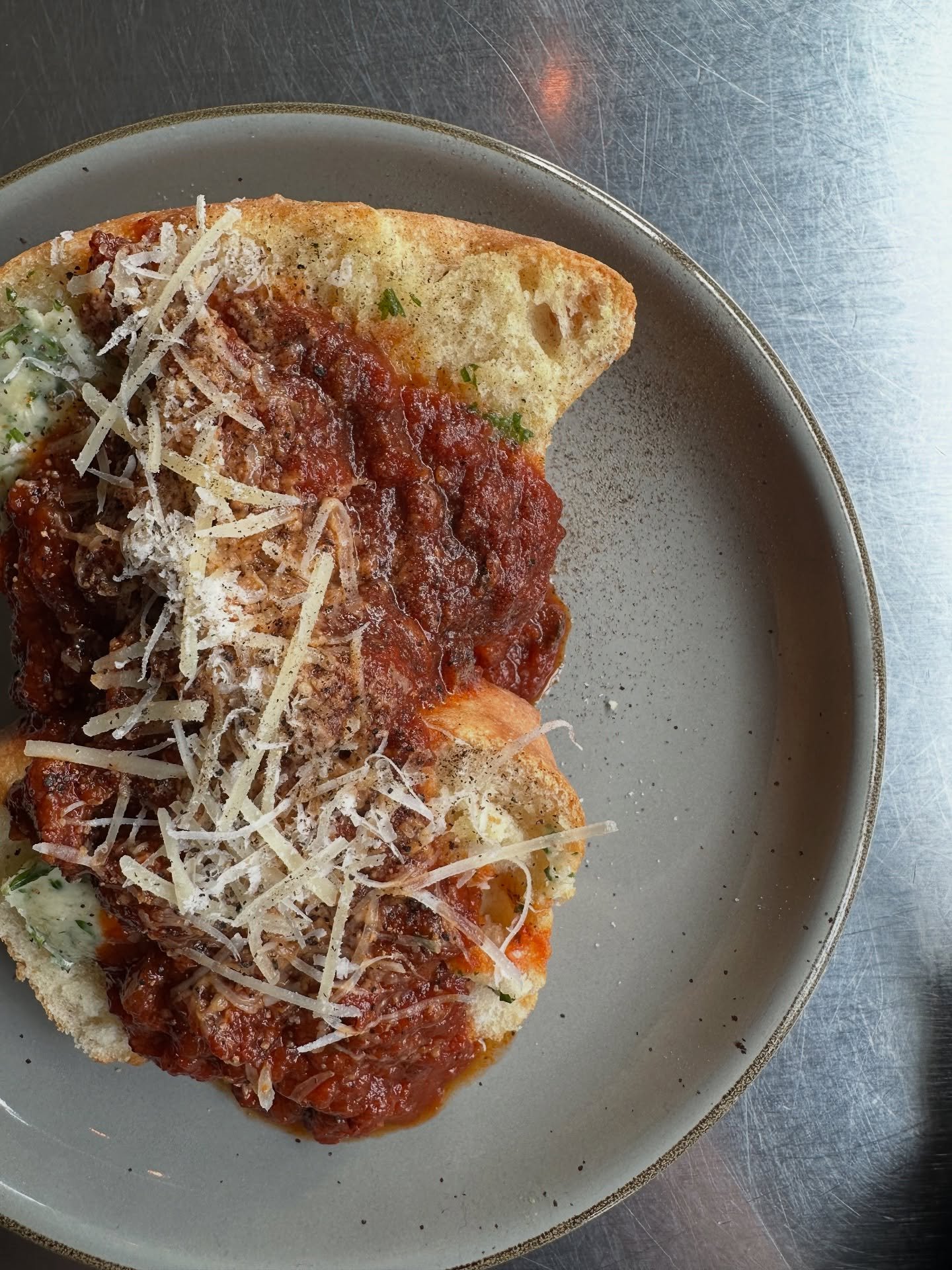 Homemade Bread, Butter & Bolognese made with only the best #irodoriwagyu @creekstone_farms
#TheFoodMarket
.
.
#VisitBaltimore #MyBmore #BaltimoreRestaurants #BaltimoreEats #Zagat #yelp #yelpBaltimore #BaltimoreFoodie #BaltimoreFood #baltimore #v