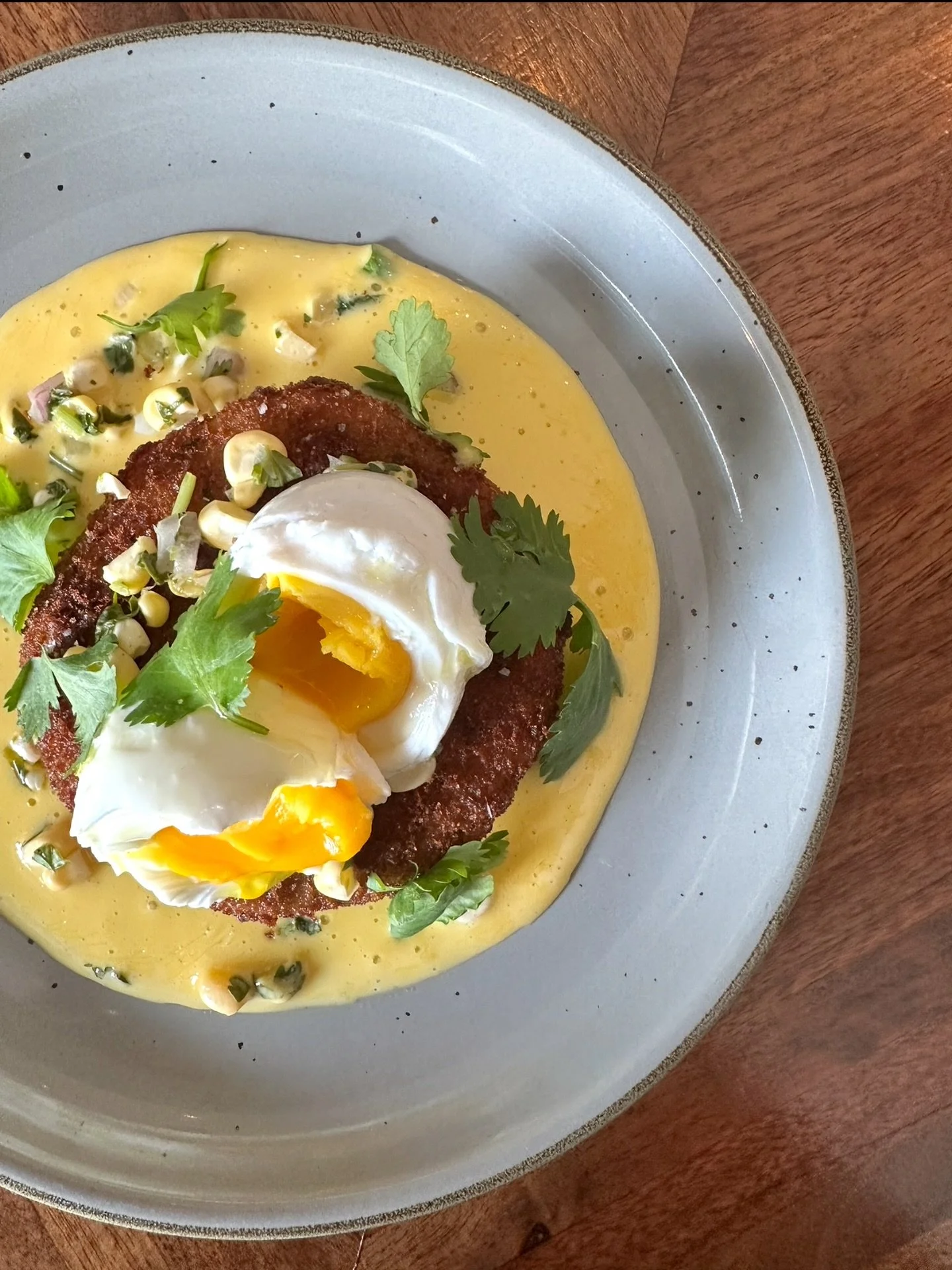 Savoring summer tomatoes in all the ways.
Fried Green Tomato Toad in a Hole.
soft boiled egg * corn relish * hollandaise
(on our lunch menu)
#TheFoodMarket