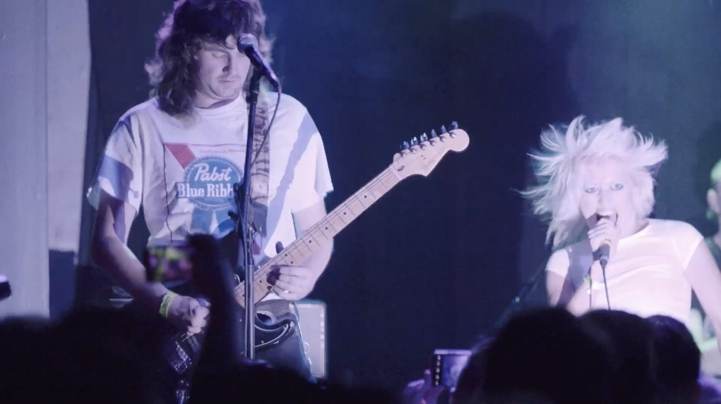 Amyl and The Sniffers