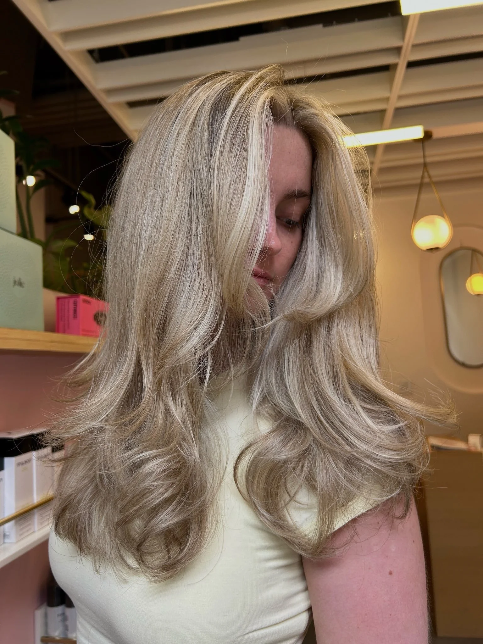 There&rsquo;s a new duo in the salon! Look how gorgeous this came out! 🌻☀️
Beautiful blonde by Angel and gorgeous cut by Kayla.