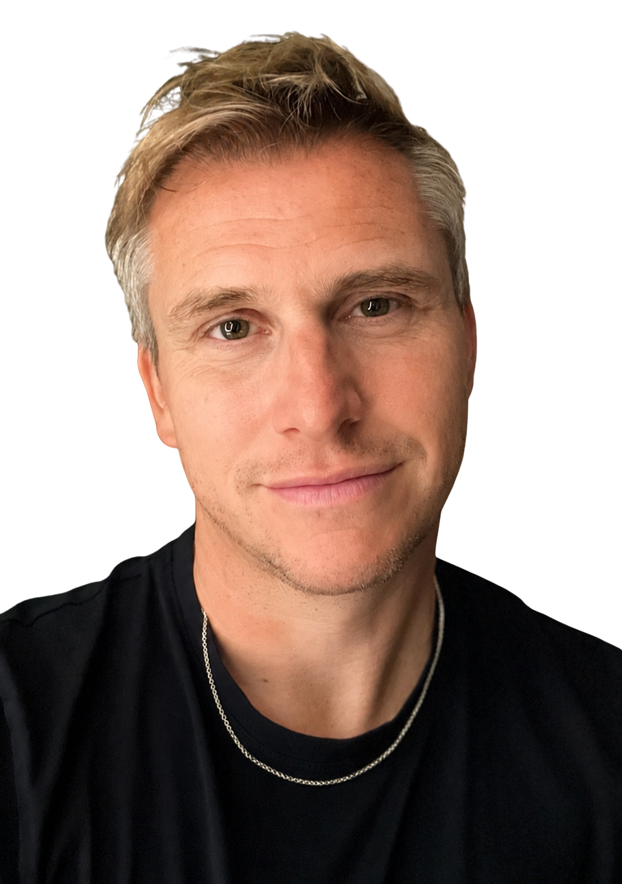 Christian Lockyer as<em>𝗖𝗮𝗿𝗺𝗲𝗻</em>