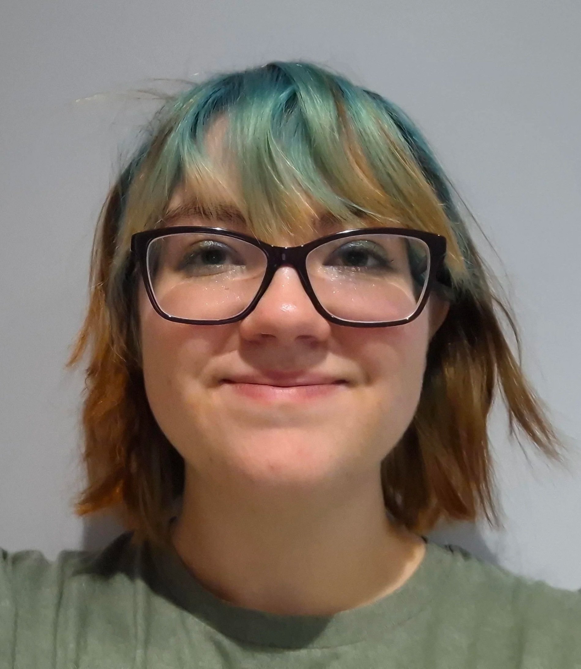 Olivia Jee-Martin as<em>𝗘𝗻𝘀𝗲𝗺𝗯𝗹𝗲</em>