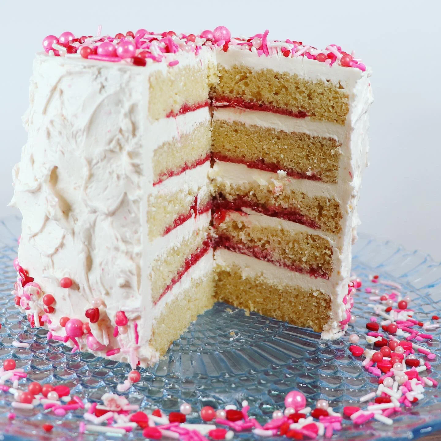 Vanilla Cake - Raspberry Filling - Swiss Meringue Buttercream