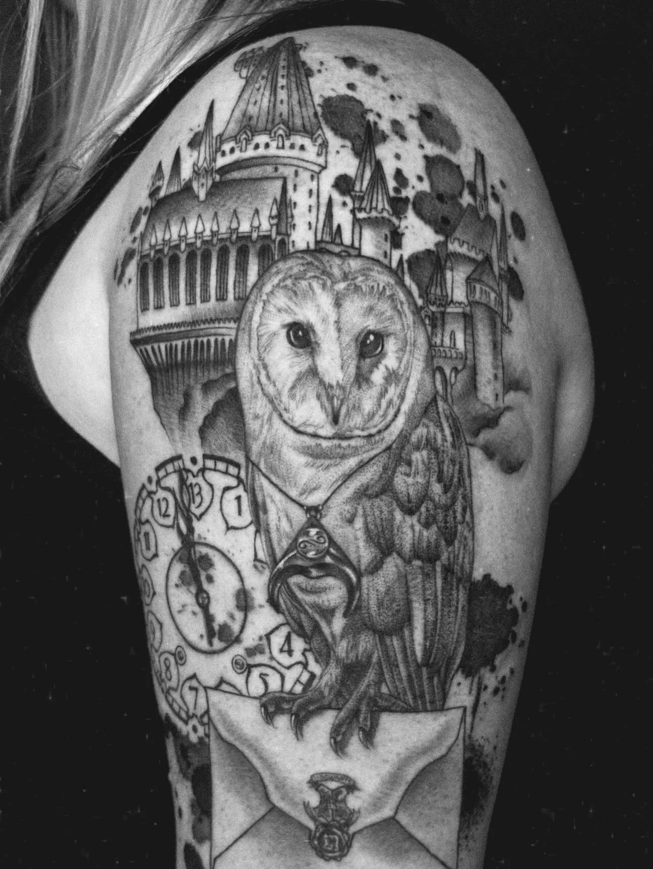 Labyrinth x HP mashup for Chay 🫶🏻 can&rsquo;t wait to start the lower arm! 

⏳ 7 hrs

#finelinetattoo #painterlytattoo #supportgoodtattooing  #thebesttattooartists #tattoomagazine #radtattoos #inked #ladytattooers