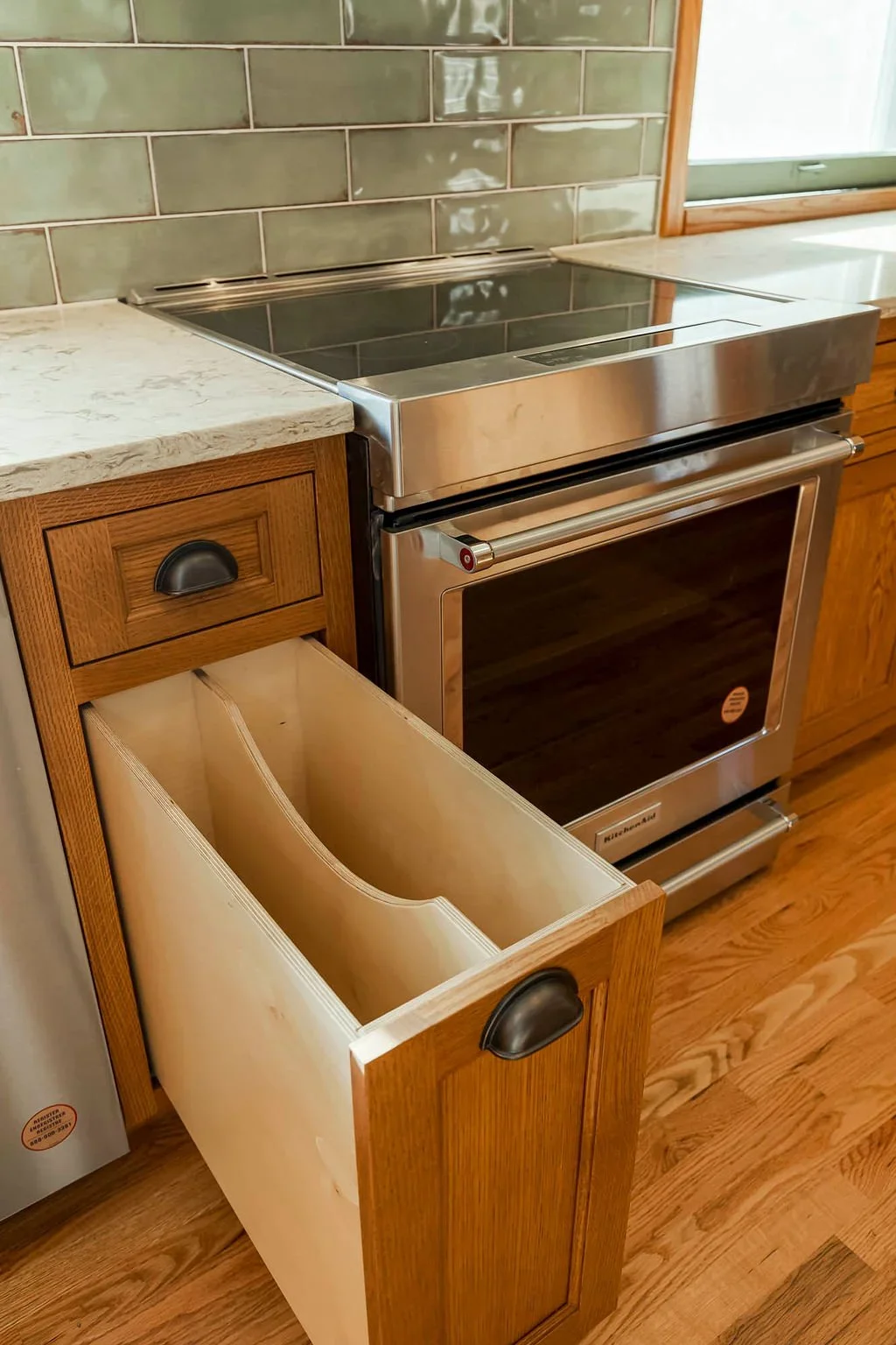 5 Must-Have Cabinet Features in Your High-End Kitchen Remodel (2).webp