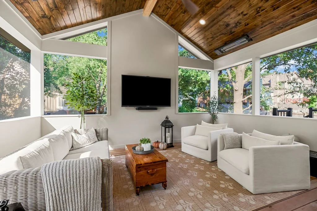 7302SUMMITST08.jpg
