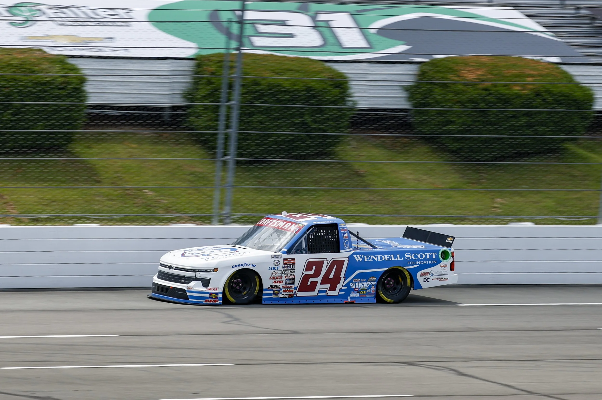 23POC1DR_362816 .jpg