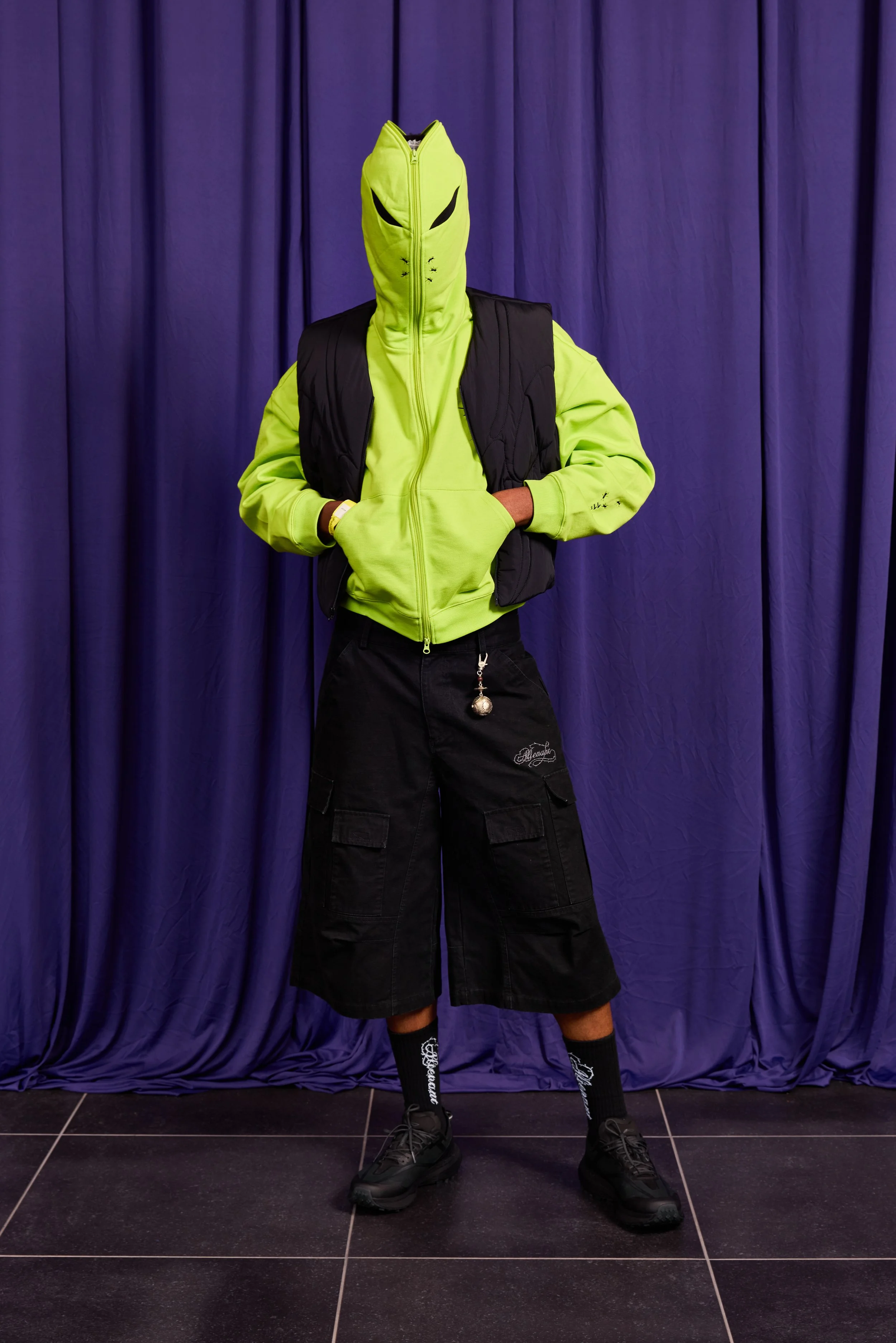 ALIENANT 27 LOOK2.jpg