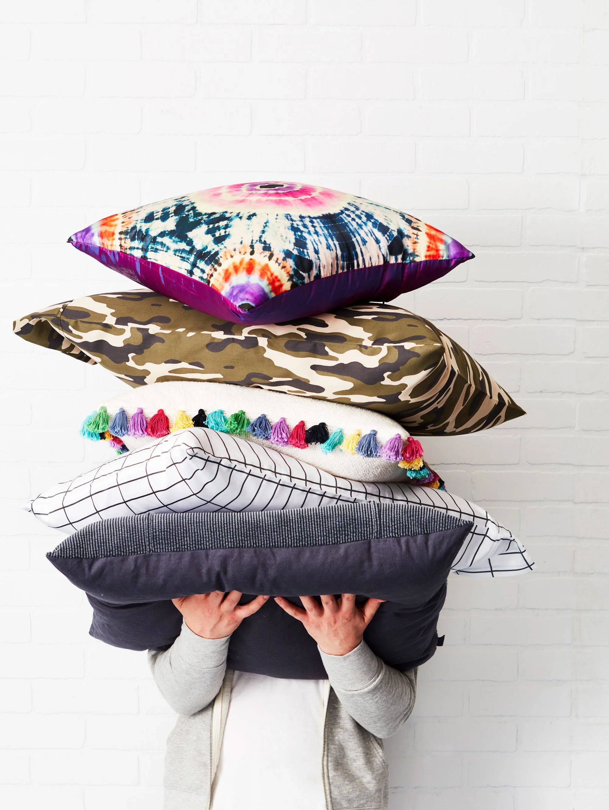 BBB_MRK_20200227_SV_FULL_Pillow-Stack_026.jpg