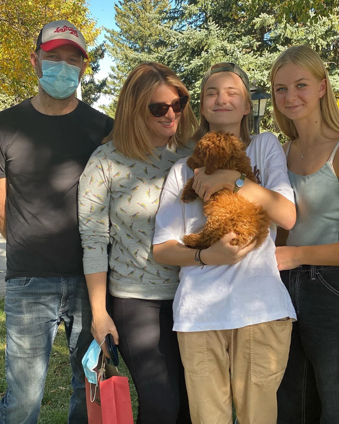 Family-owned Goldendoodle breeder Alberta