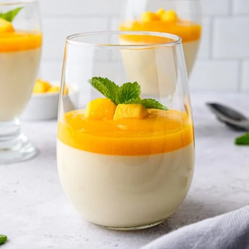 mango panacotta.jpg