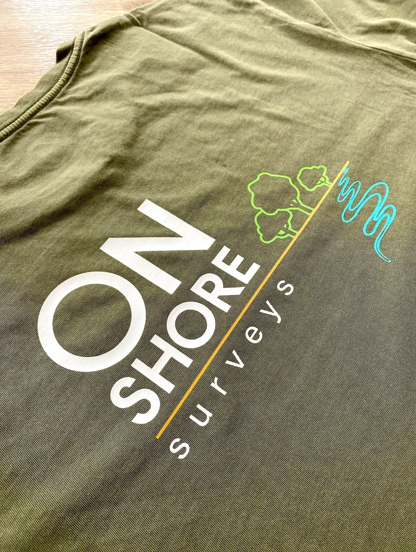 Fresh gear for @onshoresurveys 🙌🏽 printed on @volcom_oznz workwear!