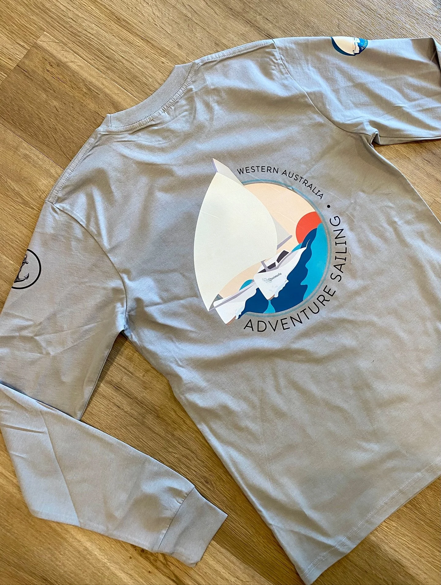 Stoked to collaborate with the awesome team @adventuresailingwa! Adventure Sailing offers epic hands-on yacht charters along WA's stunning coastline.
River Design supplied & printed a range of t-shirts and long sleeves from @ascolour