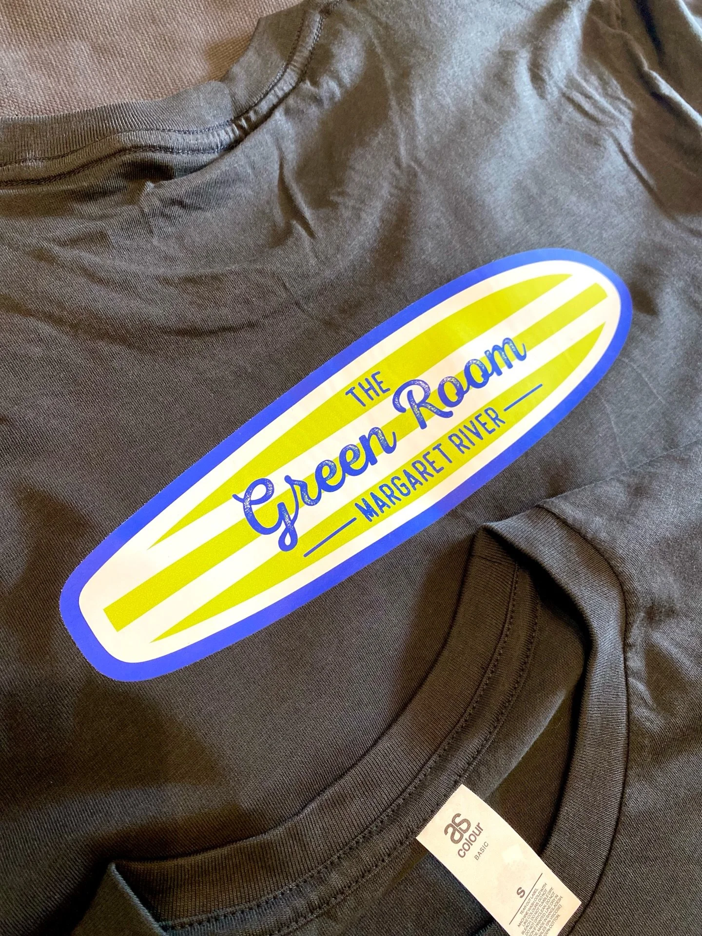 More t-shirts and aprons printed for @thegreenroommargaretriver and their growing team!
@ascolour