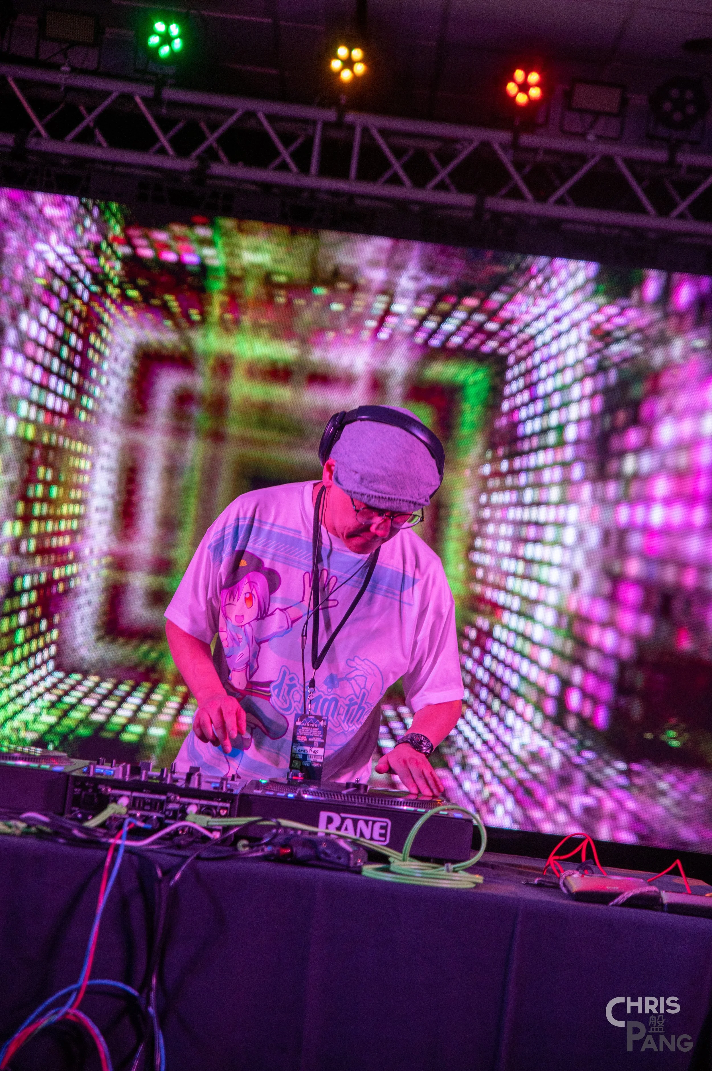 D2-aniclover-ChrisP-6.jpg