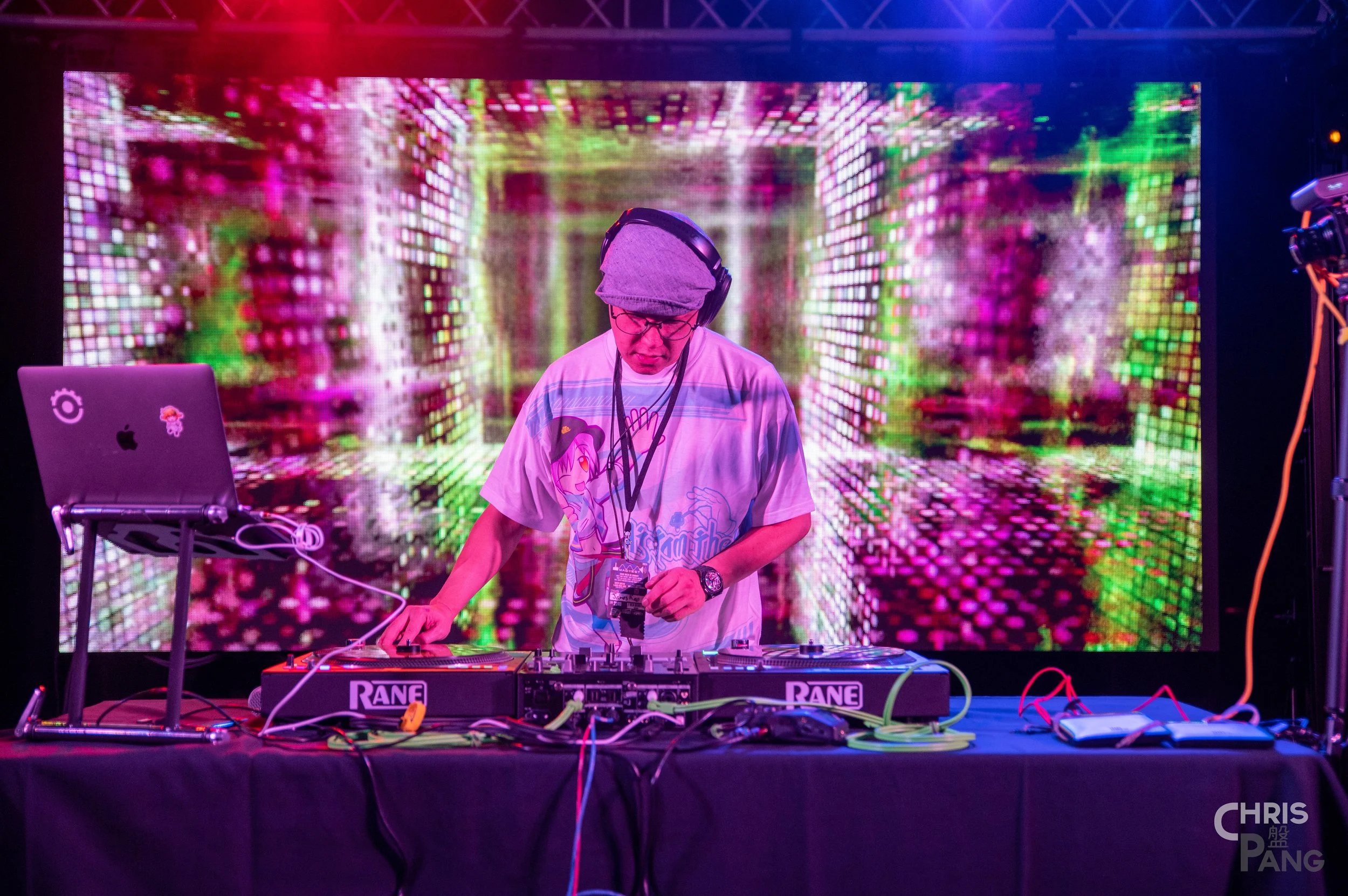 D2-aniclover-ChrisP-12.jpg