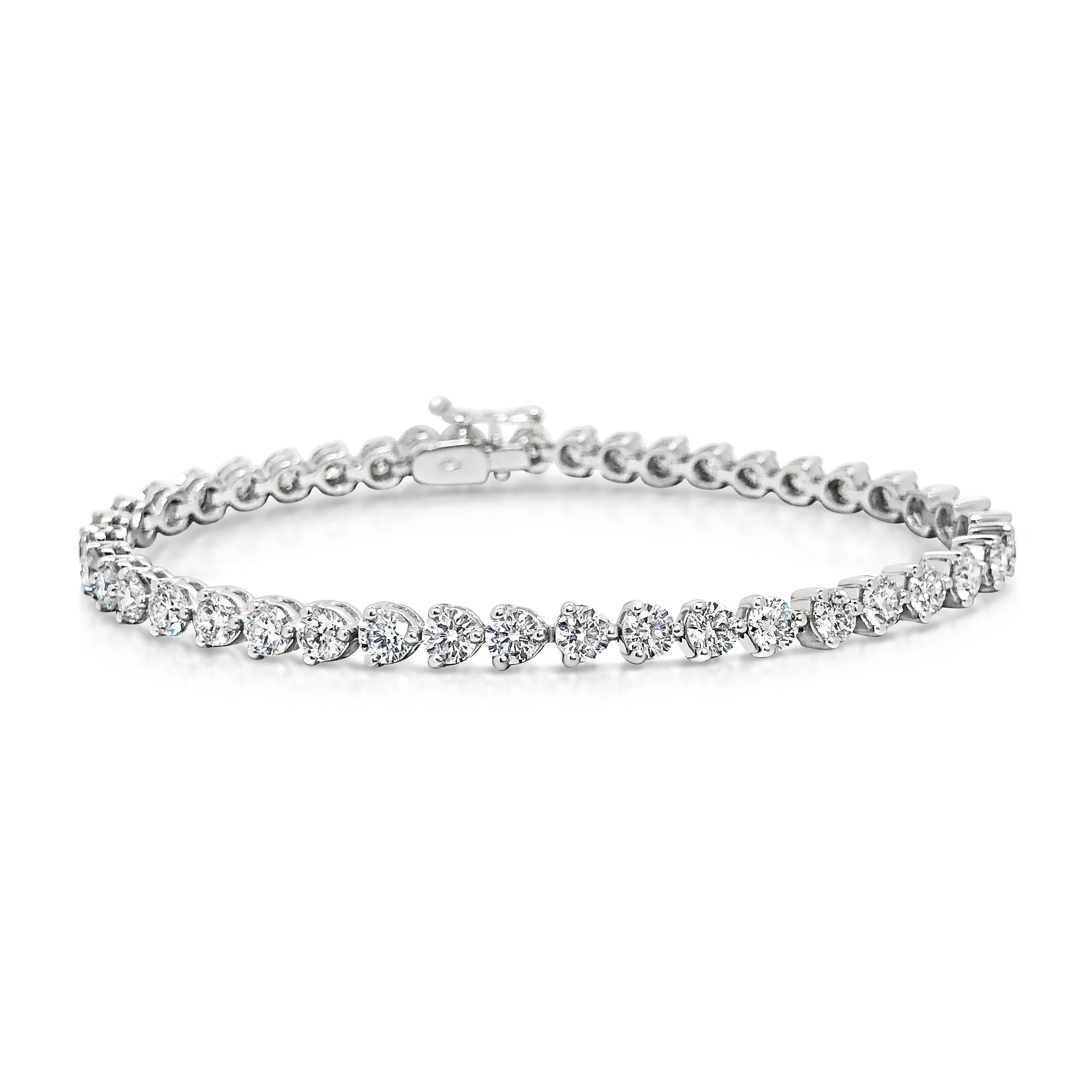  18ct white gold set, brilliant cut Tennis bracelet 