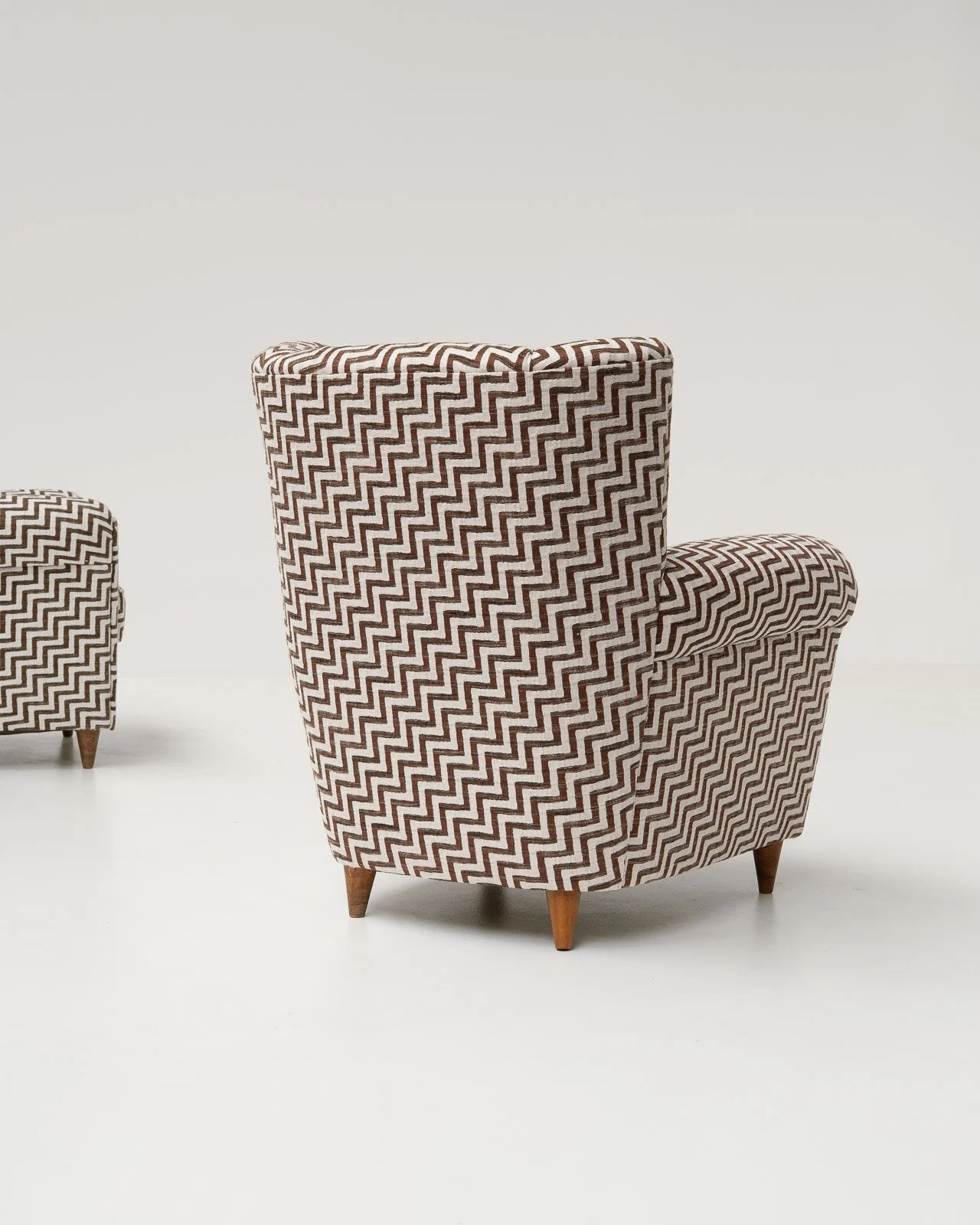 zigzag-italian-armchairs-5.jpg