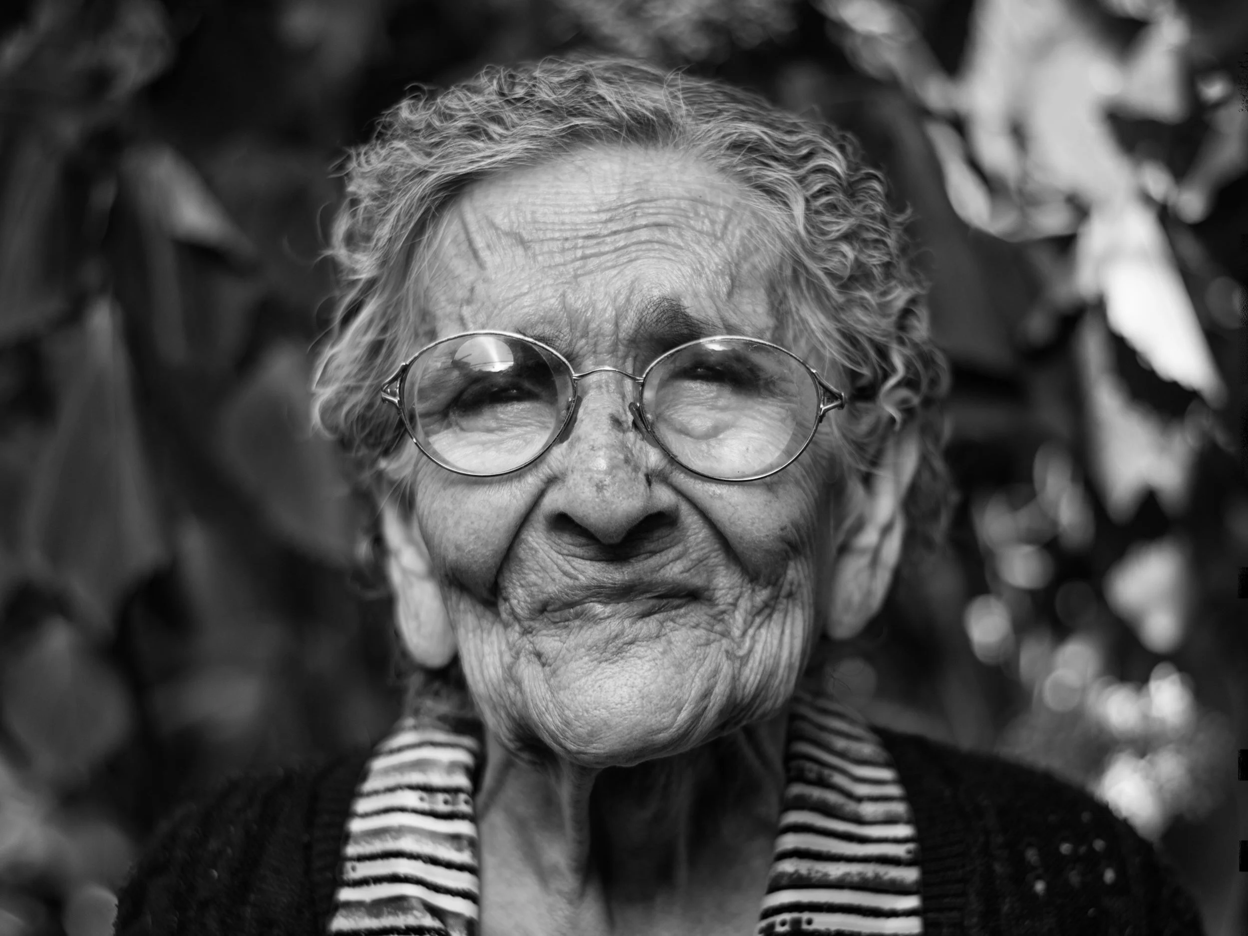 Is it ever safe to stop anti-VEGF in patients with nAMD