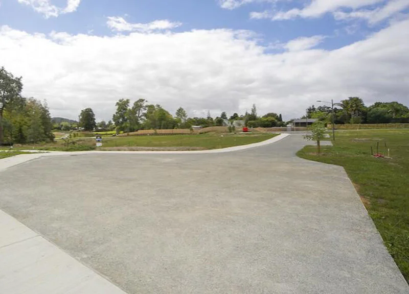 DUKE STREET&nbsp;SUBDIVISION, RIVERHEAD     Set amongst established trees, our Duke Street subdivision is situated in the sought after suburb of Riverhead. 18 boutique sites ranging from 800m2 - 8680m2 and homes of varying sizes has provided our happy homeowners’s easy access to the waterfall, streams and reserve.