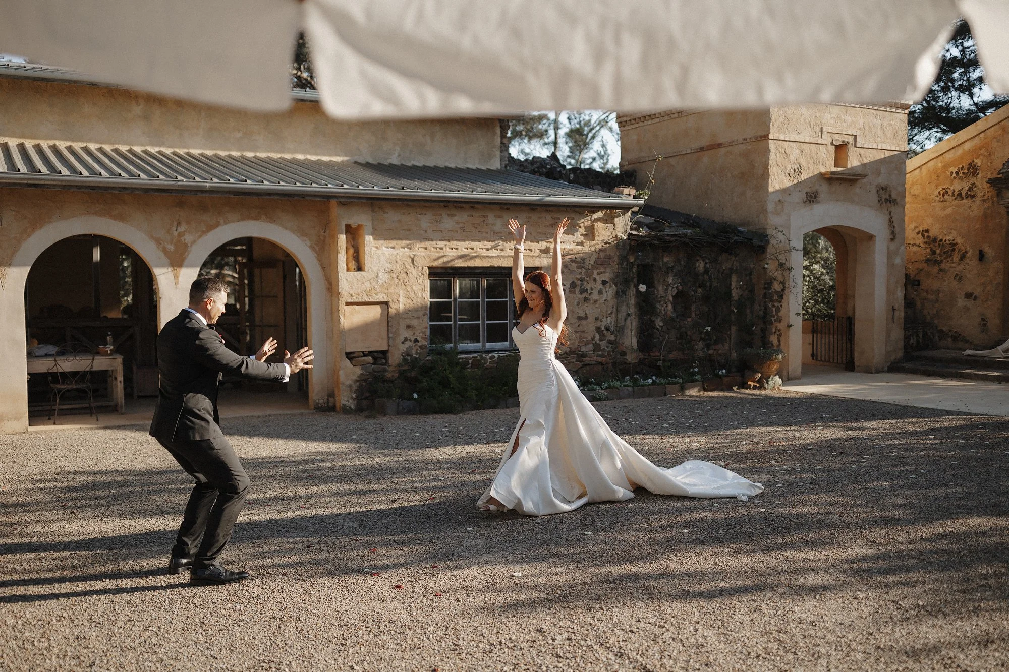 Deux-Belettes-wedding-photographer13.jpg