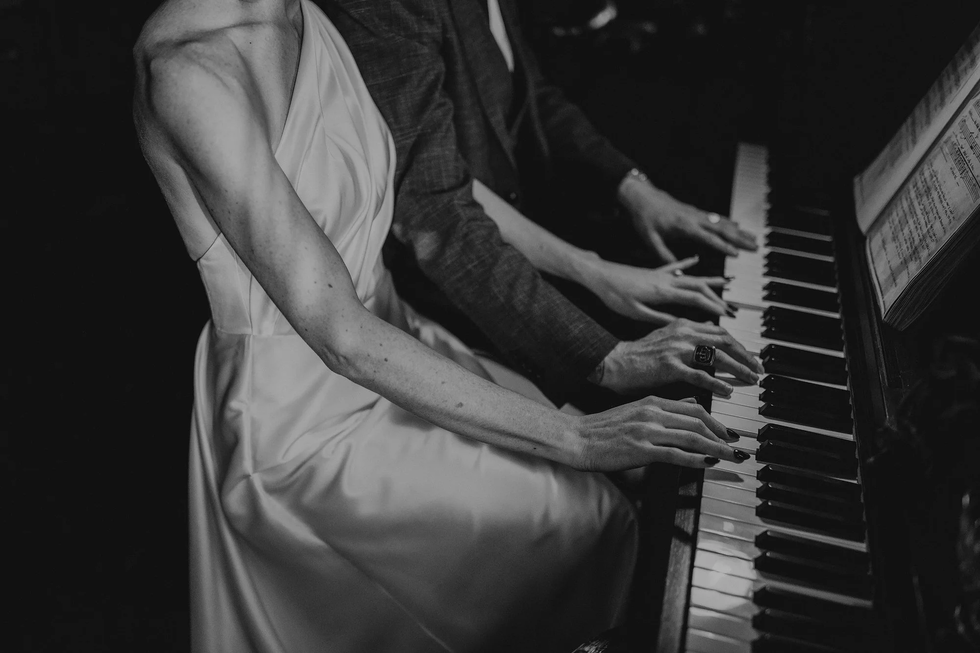 Electric-Avenue-&-Mrs-J.-Rabbits-wedding6.jpg