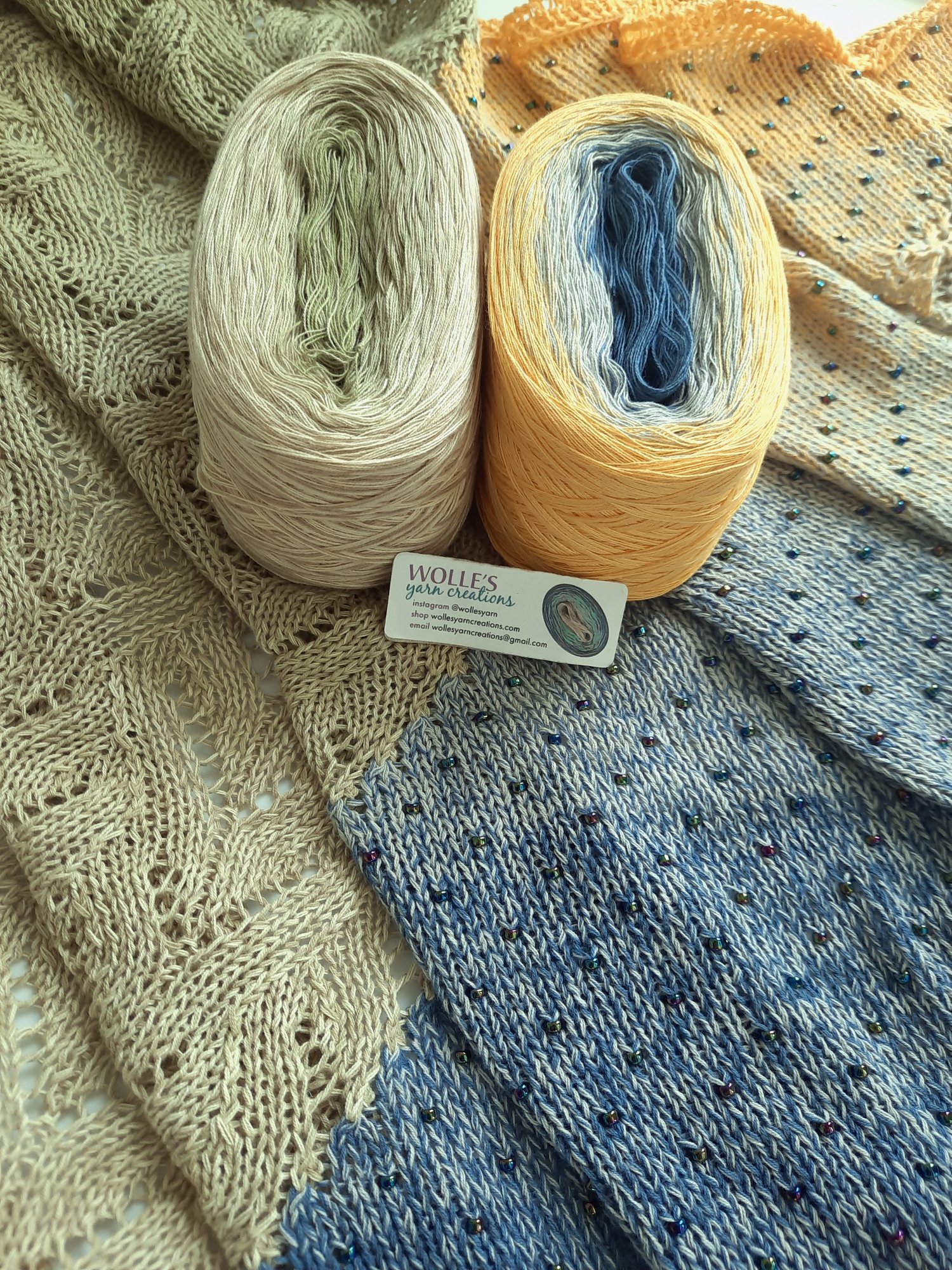 Hobbit Starlight Reflective Yarn - Color: #1 Natural White - New