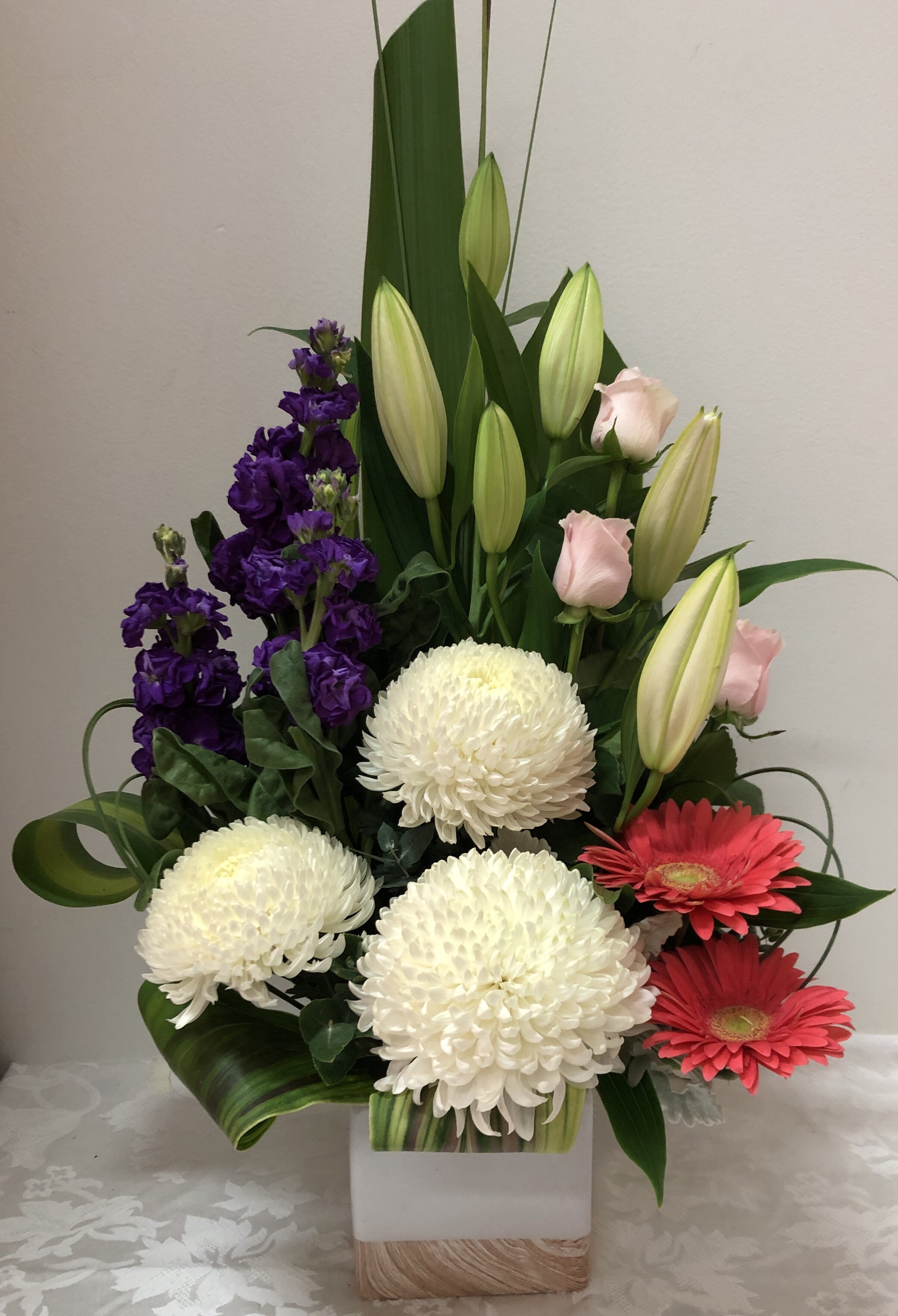 HAZEL - CERAMIC POT OF MIXED FLOWERS