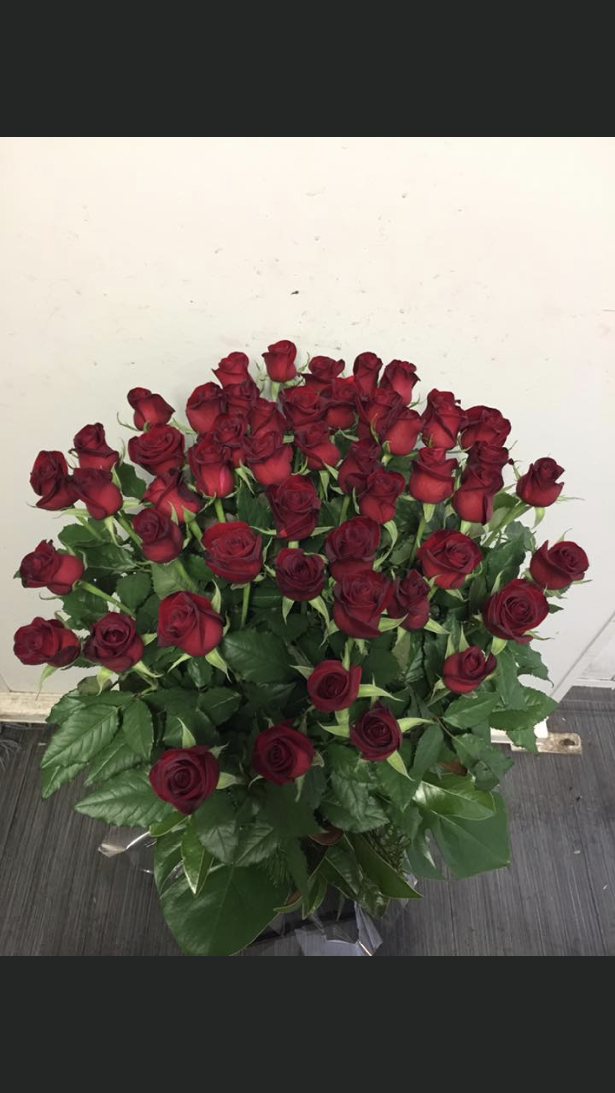MARY - 50 Premium Roses in A Bouquet 