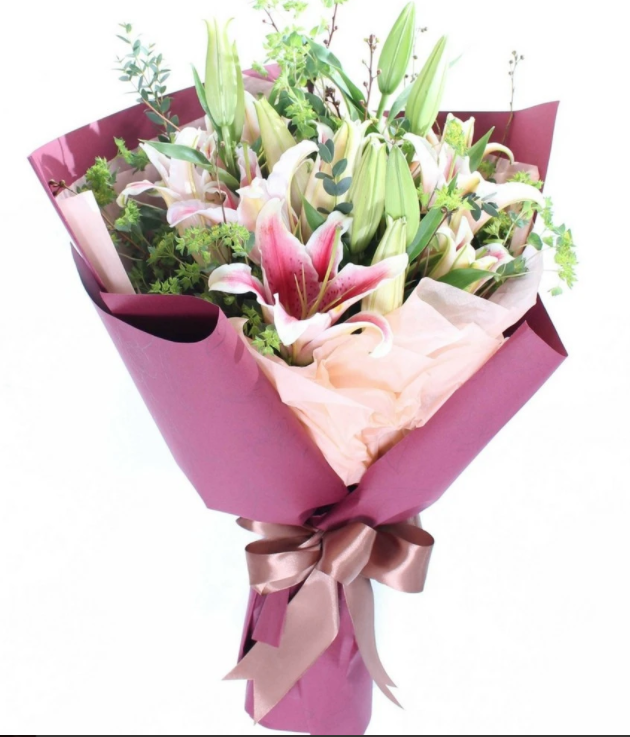 BOUQUET OF ORIENTAL LILIES