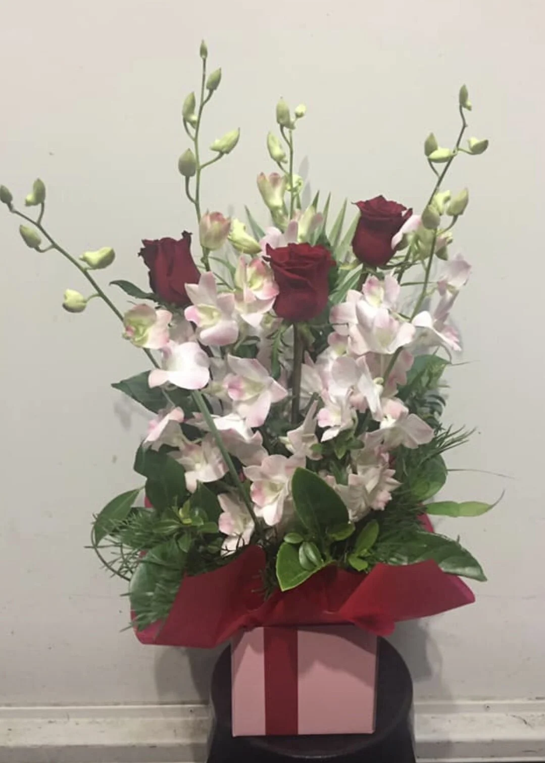 JASMINE - BOX ARRANGEMENT OF SINGAPORE ORCHIDS AND ROSES