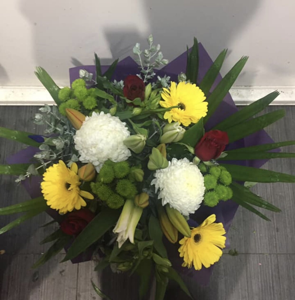 BRIGHT BOUQUET OF MIXED BLOOMS