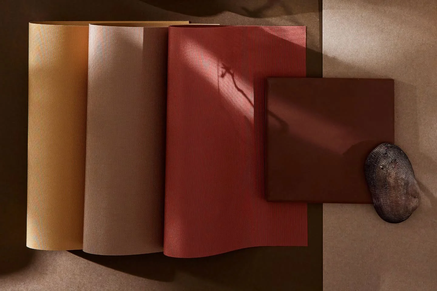 Suunnittelua ensi vuodelle mieless&auml;? T&auml;m&auml; ja ensi viikko on hyv&auml; aika tulla piipahtamaan myym&auml;l&auml;ss&auml;mme ja pohtia erilaisia ratkaisuja ikkunoihin ja kodin sisustukseen. Tervetuloa Asemakatu 4seen ja saat ilmaisia vin