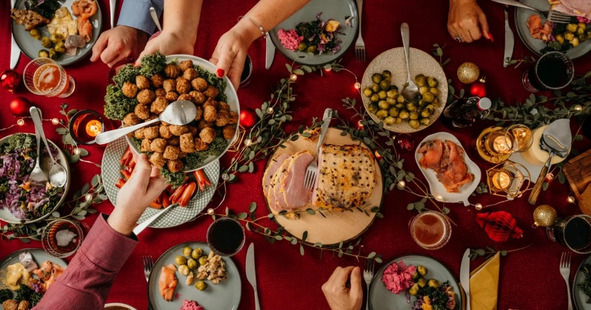 Cenas Navideñas en Santiago: Recetas y Catering Festivo