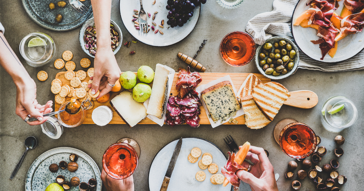 Eleva Tus Eventos Con el Catering Picoteo