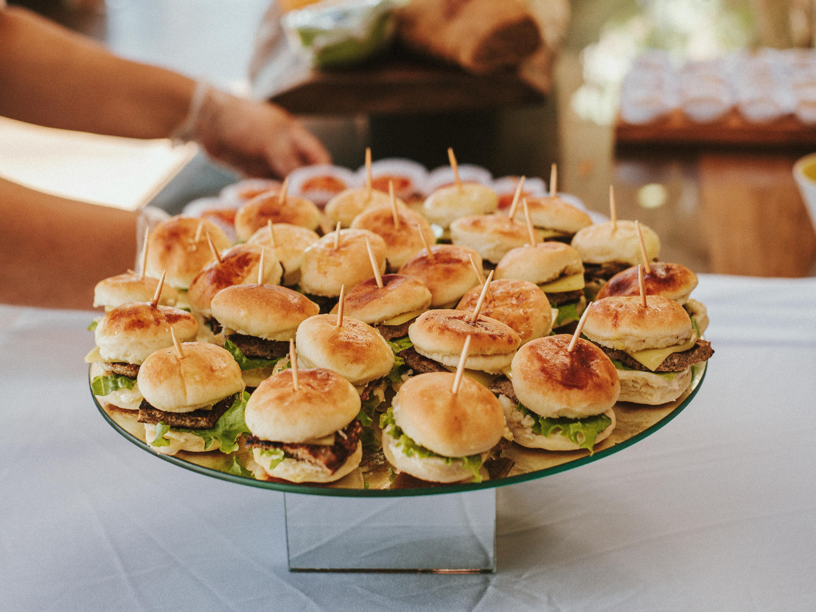 Organiza un Cóctel Perfecto: Ideas y Consejos